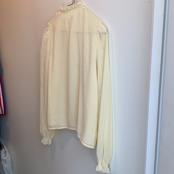 Aritzia Babaton Fiji Blouse in “Butter Yellow” - Picture 5 of 9